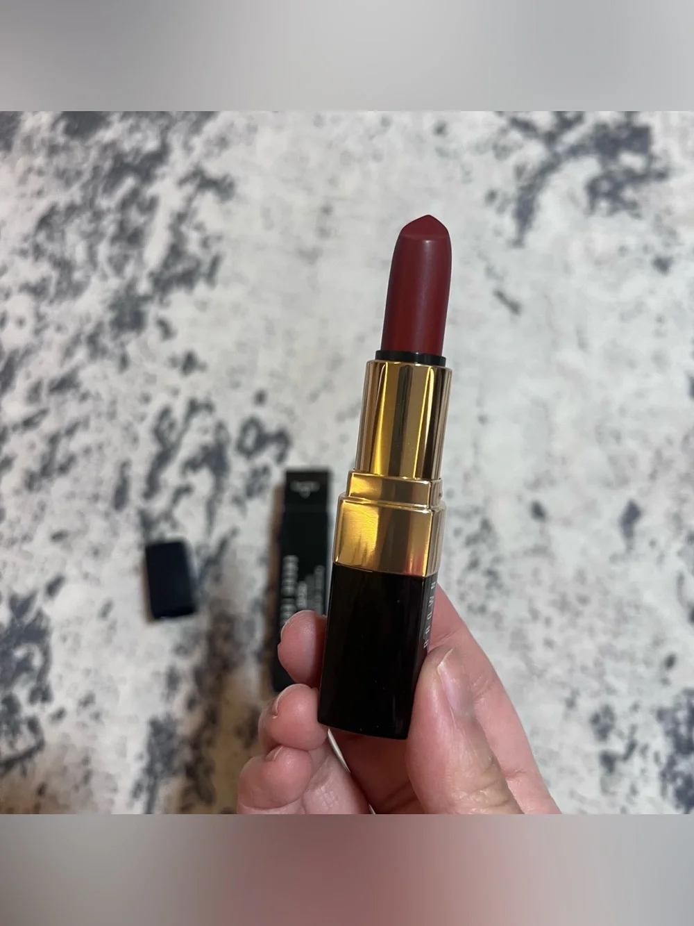 Bobbi Brown Lip color Burnt Red 9 discontinued